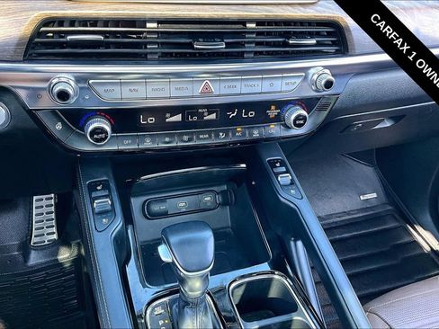Used 2022 Kia Telluride SX w/ SX Prestige Package AWD/4WD image 16