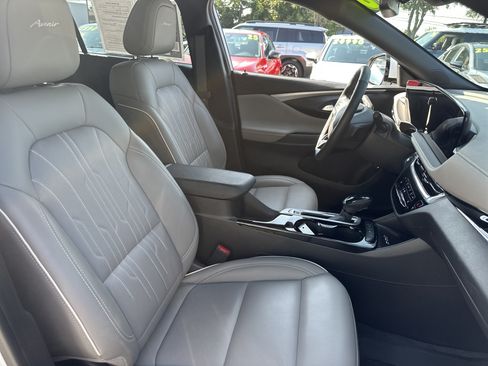 Used 2026 Buick Envista Avenir FWD image 13