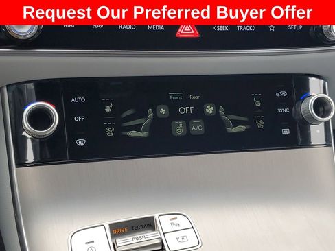 New 2026 Genesis GV70 2.5T Advanced AWD/4WD image 22