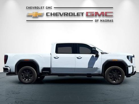 Used 2025 GMC Sierra 2500 AT4 w/ AT4 Premium Plus Package AWD/4WD image 2