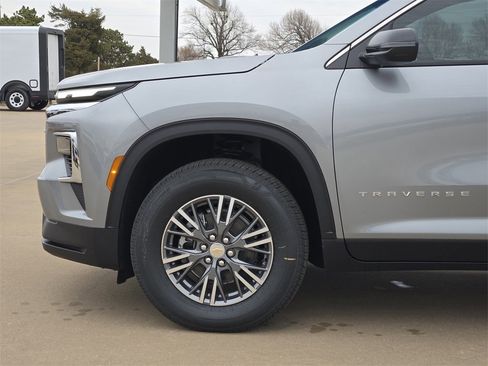 New 2026 Chevrolet Traverse LT image 20