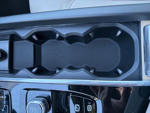 New 2026 Volvo XC60 B5 Core image 47