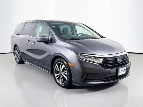 Certified 2023 Honda Odyssey Touring image 1