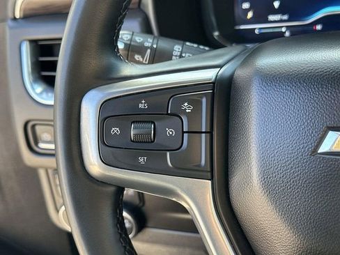 Used 2024 Chevrolet Suburban LT image 35