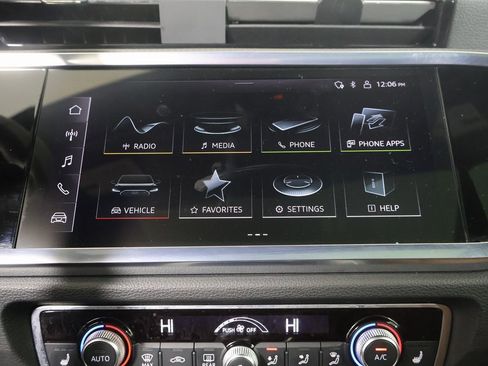 Used 2023 Audi Q3 2.0T Premium w/ Convenience Package image 6