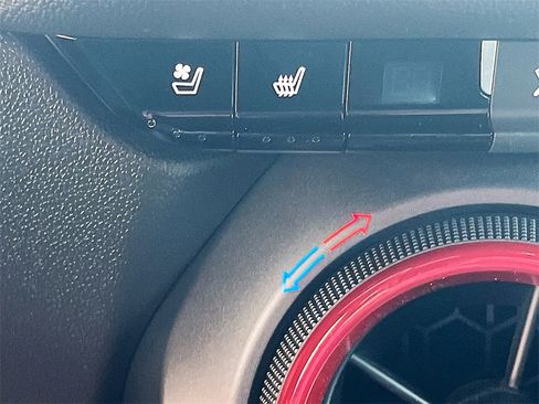 Used 2024 Chevrolet Blazer RS w/ Enhanced Convenience Package image 21