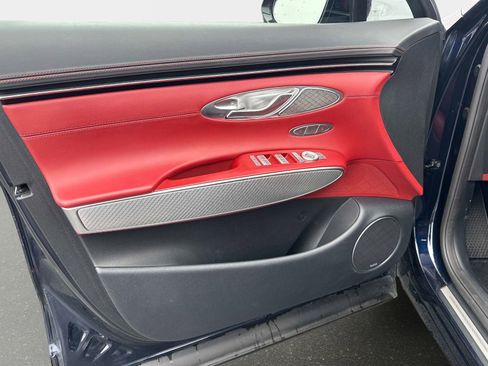 Used 2023 Genesis GV70 2.5T w/ Sport Prestige Package image 15