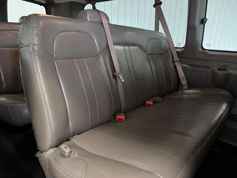 Used 2023 Chevrolet Express 3500 LS RWD image 8