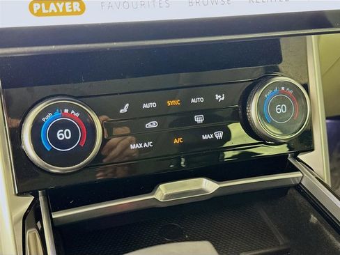 Used 2023 Land Rover Range Rover Long Wheelbase Autobiography image 17