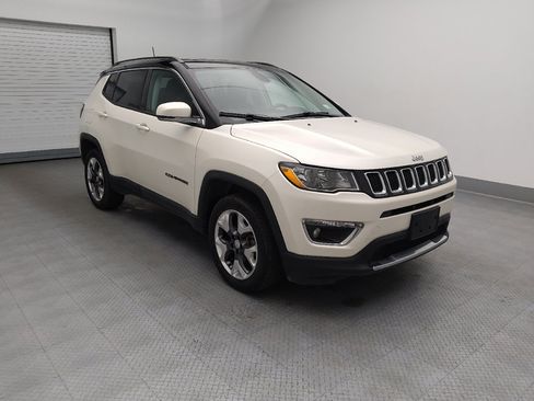 Used 2018 Jeep Compass Limited AWD/4WD image 13