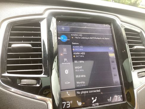 Used 2016 Volvo XC90 T6 Momentum w/ Momentum Plus Package image 14