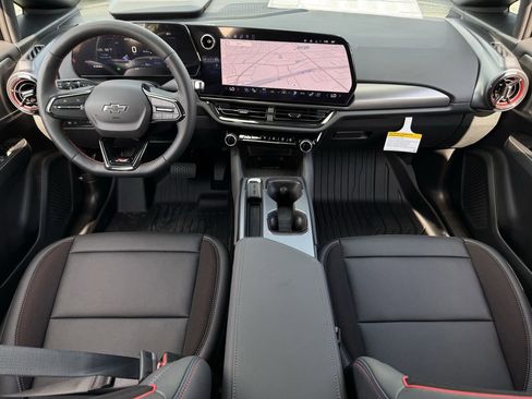 New 2026 Chevrolet Equinox EV RS image 9