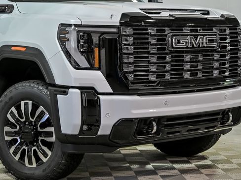 New 2026 GMC Sierra 2500 Denali Ultimate w/ Max Trailering Package AWD/4WD image 2