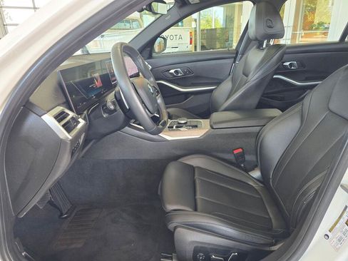 Used 2025 BMW 330i Sedan RWD image 19