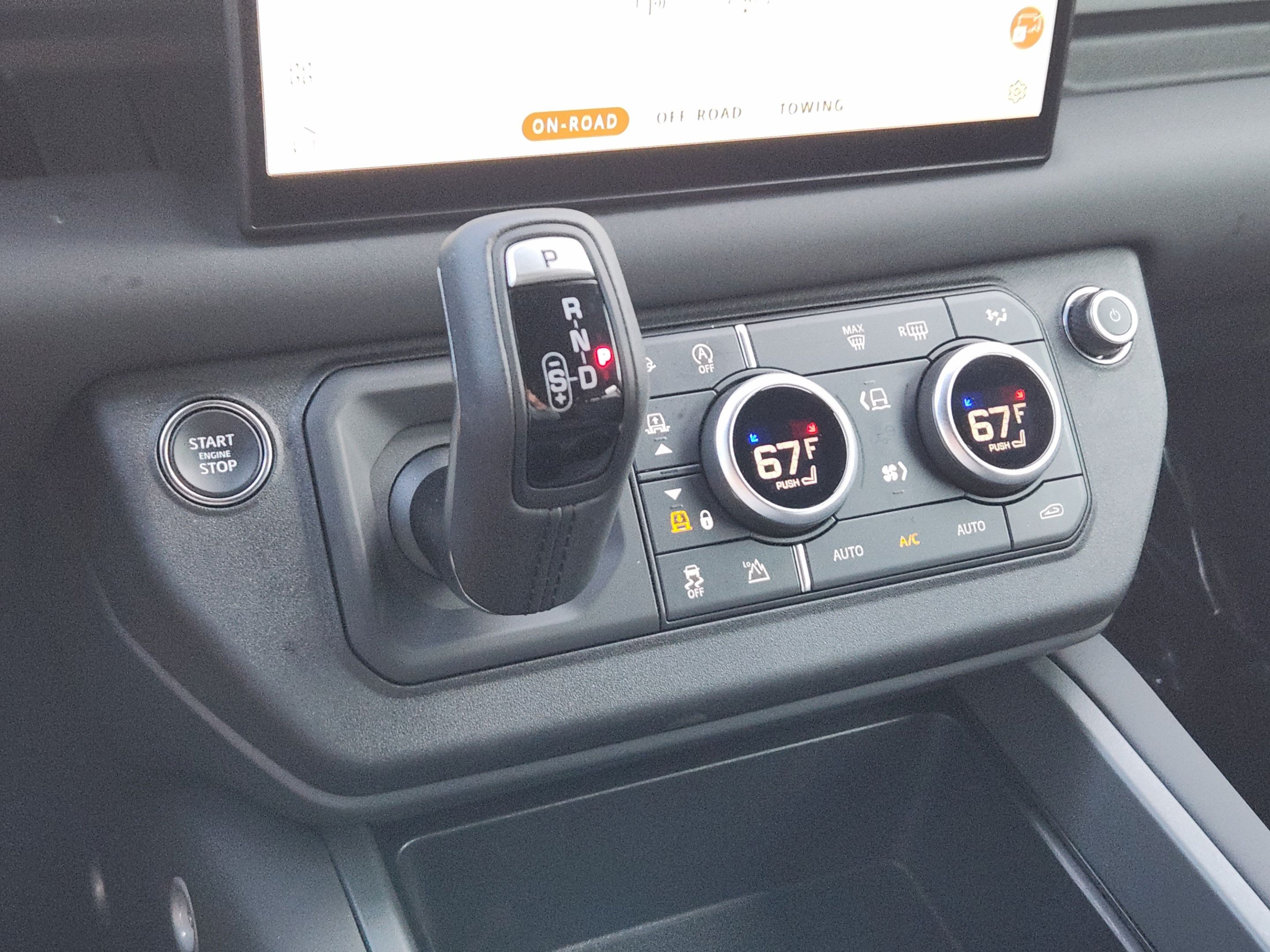 Used 2025 Land Rover Defender 110 S AWD/4WD image 15