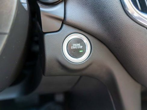 Used 2024 Chevrolet Equinox LT FWD image 26