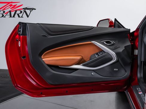 Used 2016 Chevrolet Camaro SS RWD image 19