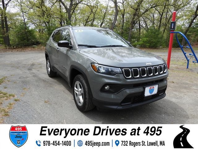 Used 2023 Jeep Compass Latitude AWD/4WD image 7