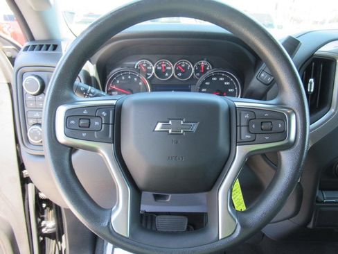 Used 2022 Chevrolet Silverado 1500 Custom Trail Boss w/ Safety Confidence Package AWD/4WD image 21