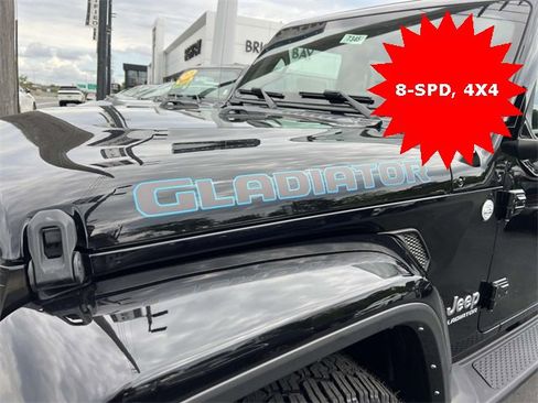 Used 2021 Jeep Gladiator Overland w/ Cold Weather Group image 9