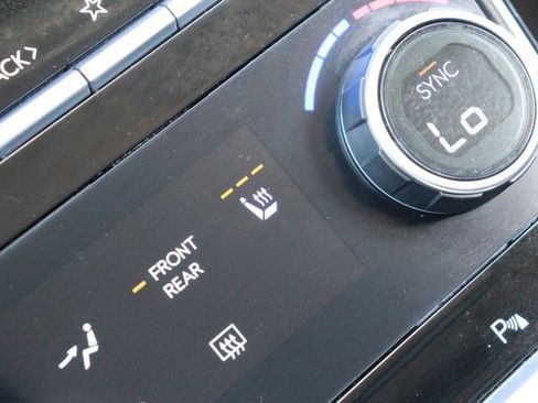 Used 2025 Hyundai Santa Fe SEL image 19