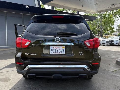 Used 2019 Nissan Pathfinder SV image 6
