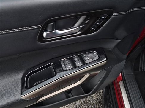 Certified 2023 Nissan Pathfinder Platinum w/ Lighting Package (N93) image 23