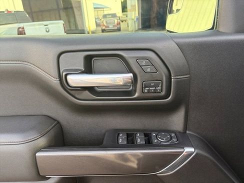 Used 2021 GMC Sierra 1500 AT4 AWD/4WD image 4