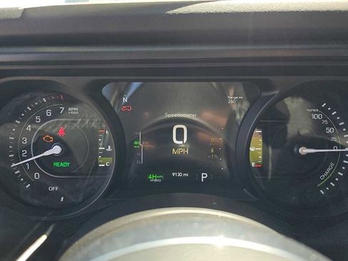 Used 2025 Jeep Wrangler Unlimited Sahara w/ Safety Group AWD/4WD image 11
