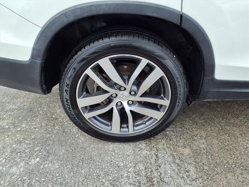 Certified 2017 Honda Pilot Elite image 27