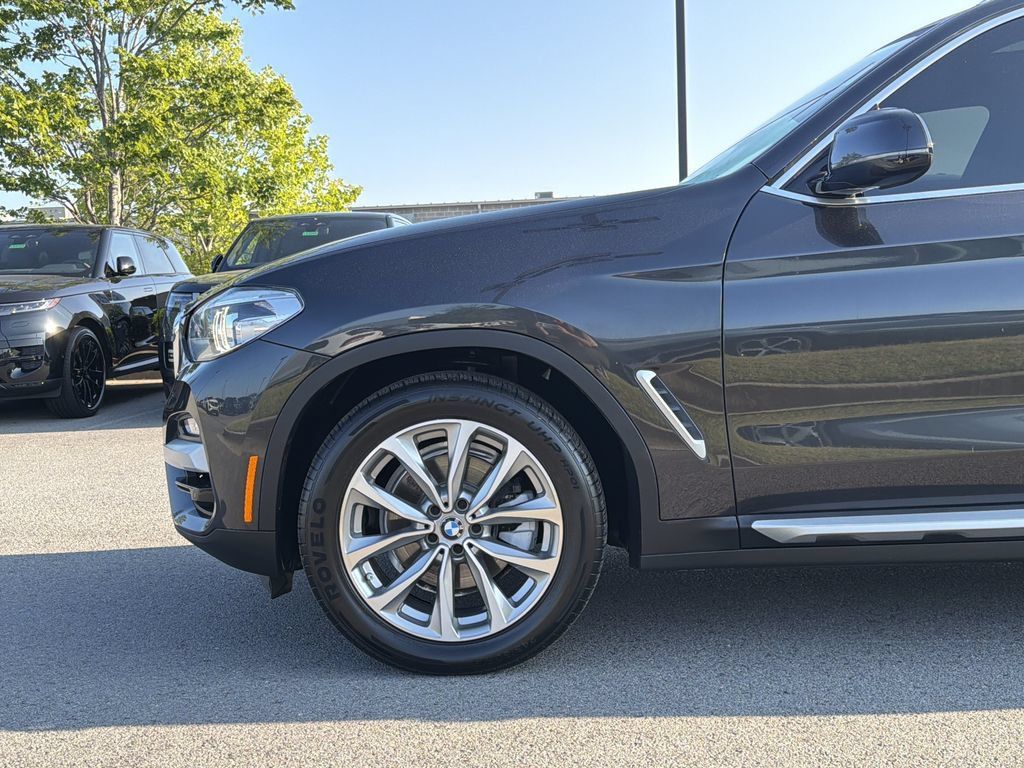 Used 2019 BMW X3 xDrive30i w/ Premium Package AWD/4WD image 9
