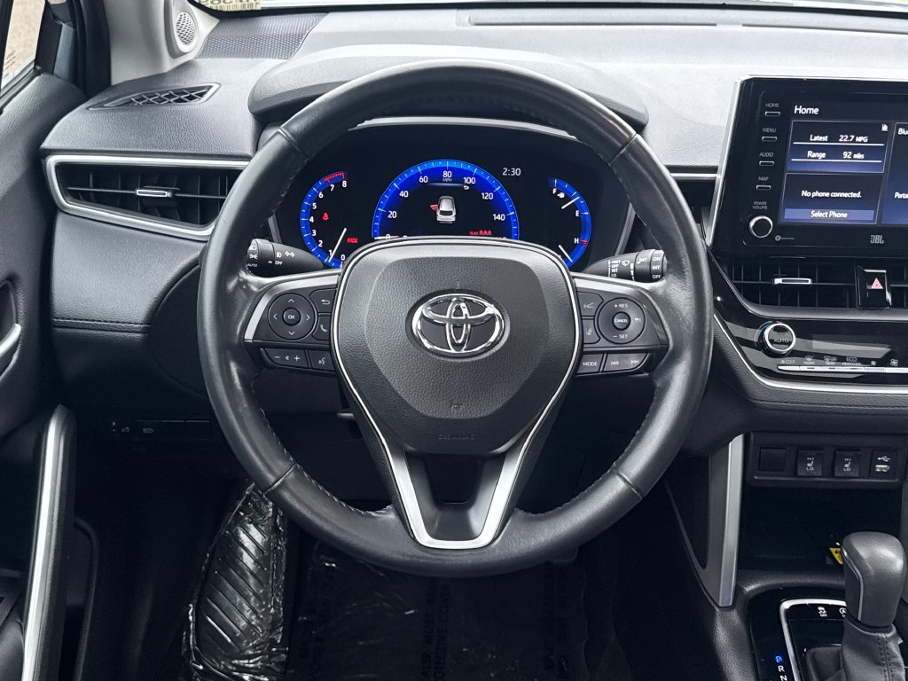 Used 2022 Toyota Corolla Cross XLE w/ Convenience Package AWD/4WD image 12