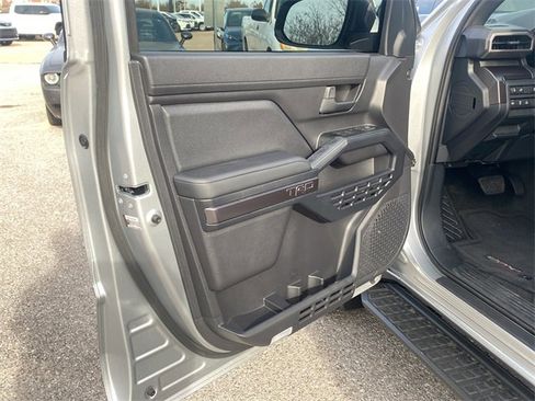 New 2025 Toyota 4Runner TRD Off-Road image 13