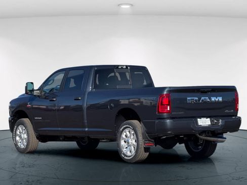 New 2026 RAM 3500 Big Horn AWD/4WD image 8
