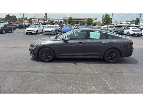 Used 2025 Kia K5 LXS FWD image 3