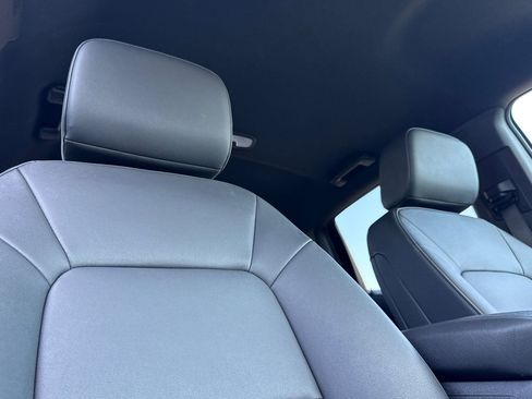 Used 2025 Chevrolet Colorado Trail Boss image 17