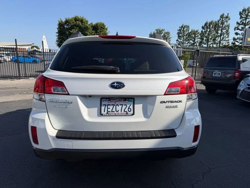 Used 2014 Subaru Outback 2.5i Premium AWD/4WD image 15