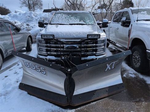 Certified 2024 Ford F350 Lariat w/ Chrome Package image 7