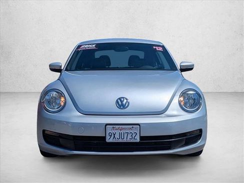 Used 2012 Volkswagen Beetle 2.5 FWD image 2