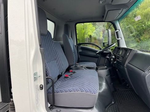 New 2025 Chevrolet Low Cab Forward image 10