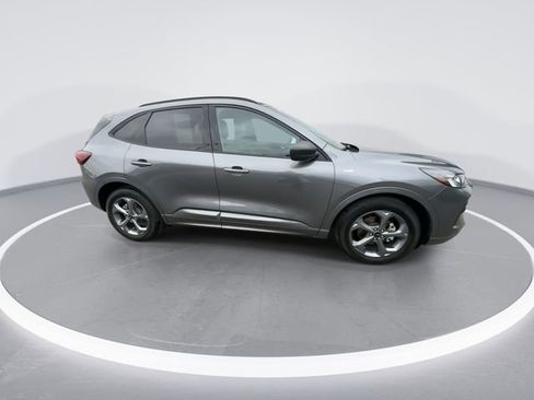 Used 2023 Ford Escape ST-Line w/ Tech Pack #1 FWD image 9