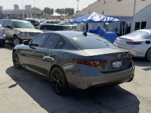 Used 2019 Alfa Romeo Giulia w/ Nero Edizione image 4