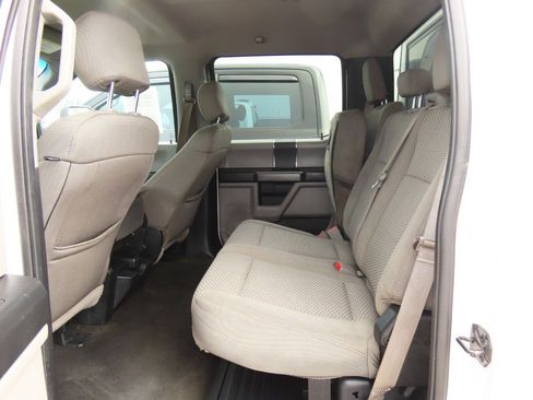 Used 2018 Ford F250 XLT w/ Camper Package image 17