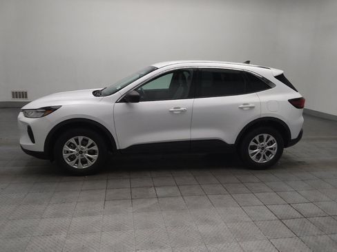 Used 2023 Ford Escape Active AWD/4WD image 2