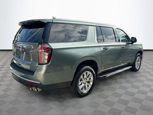Used 2024 Chevrolet Suburban Premier AWD/4WD image 8