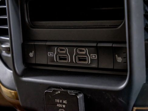 Used 2022 RAM 3500 Limited image 31