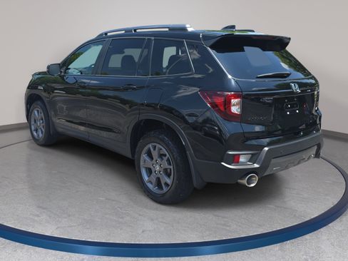 Used 2024 Honda Passport TrailSport image 7