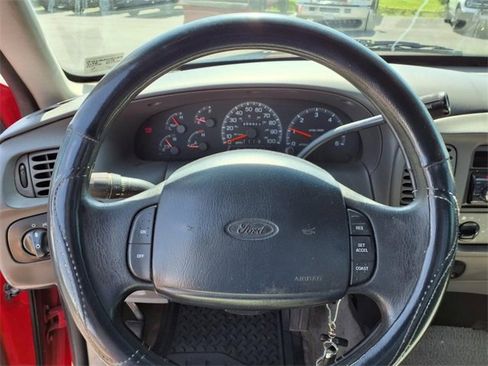 Used 1998 Ford F150 XLT image 18