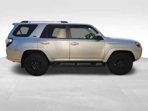 Used 2022 Toyota 4Runner SR5 image 2