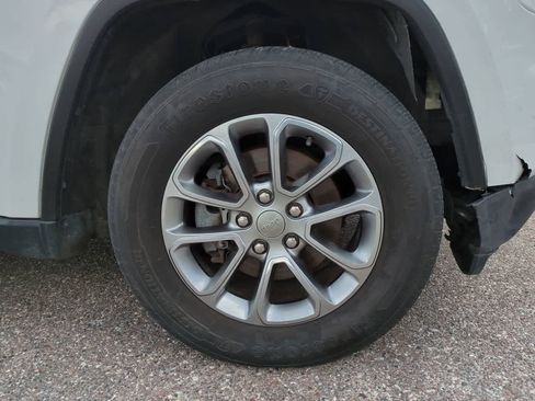 Used 2015 Jeep Grand Cherokee Limited w/ Trailer Tow Group IV image 11